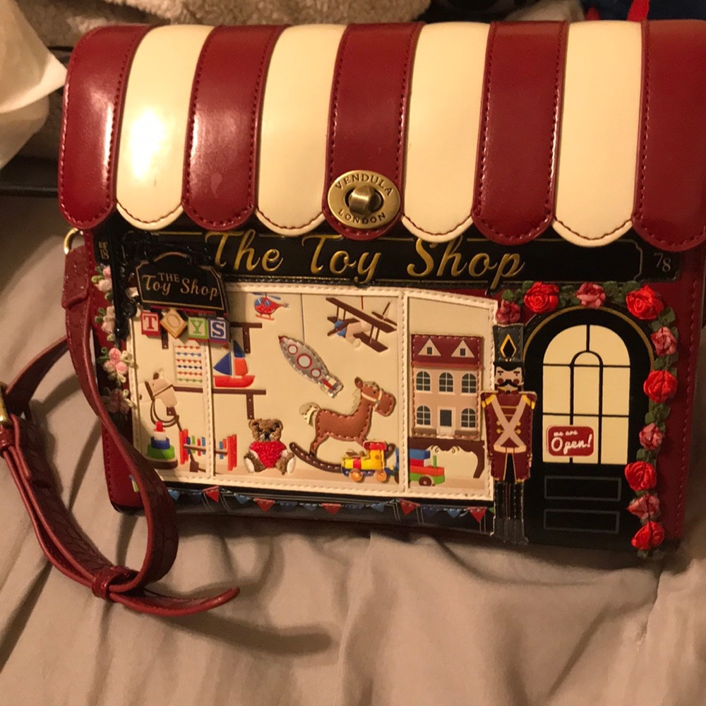 Used Matching red purse and wallet
